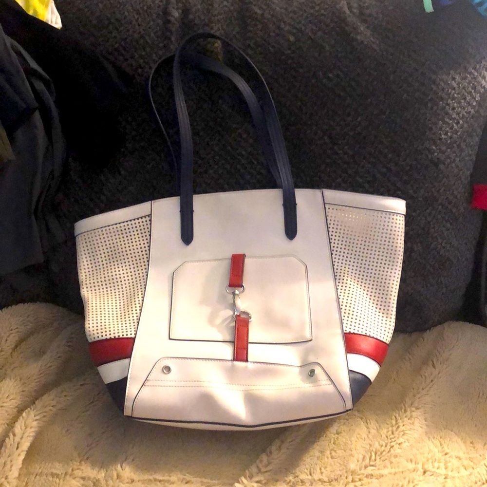 🎉4 for $20 Danielle Nicole Tote